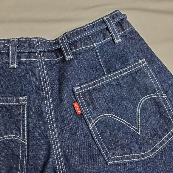 Levi Girls Slouch Shorts w/ tie & sailor buttons - Picture 4 of 6